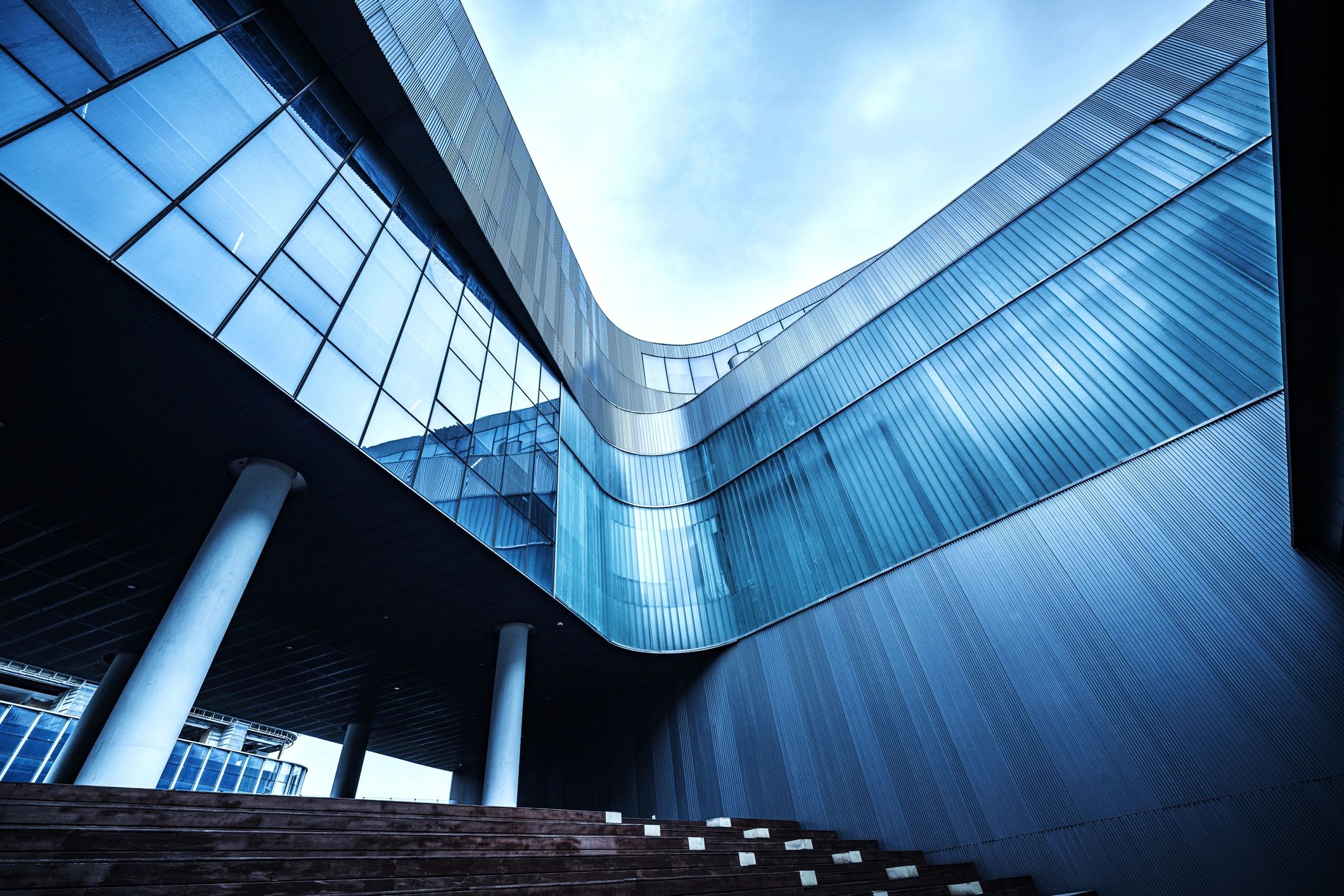 Modern building placeholder image for testimonial card 1